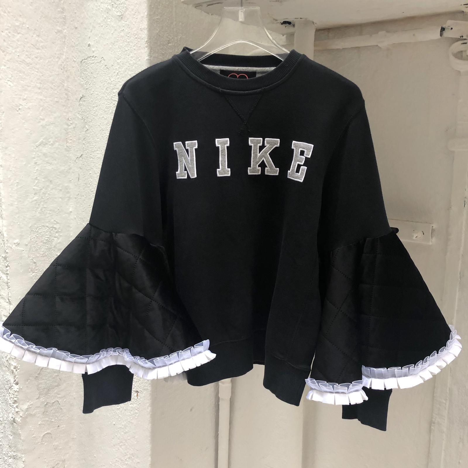 NIKE RUFFLE SLEEVE TOP